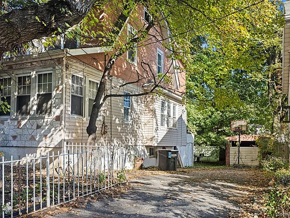 5th image of 3814 Secor Avenue