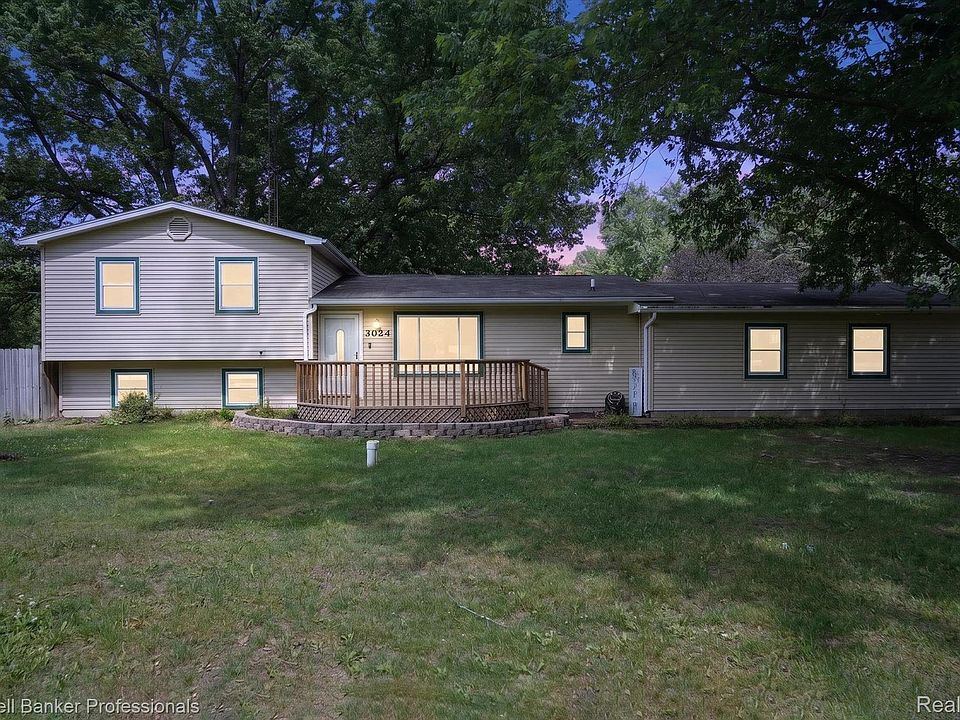 1st image of 3024 Harold Dr