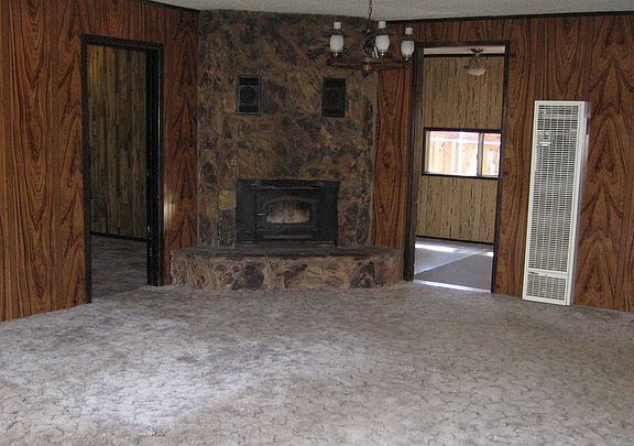 2nd image of 2090 7th Ln