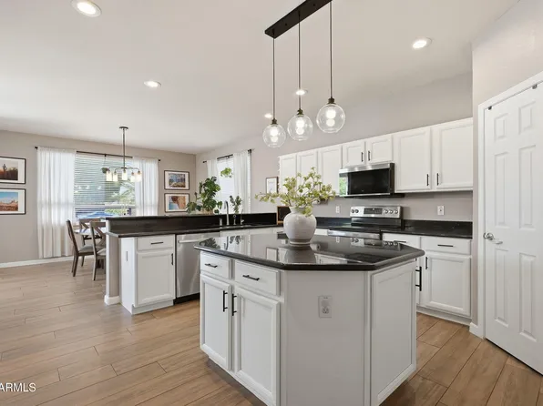 867 W ROCKROSE Way, Chandler, AZ 85248