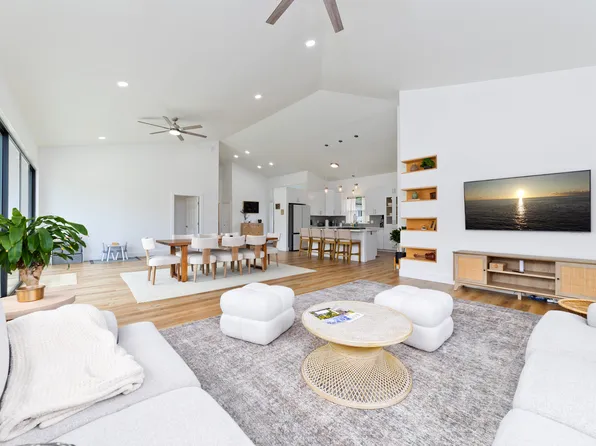 75-637 Halewili Pl, Kailua Kona, HI 96740