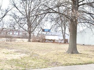 4543 Ashby Rd, Saint Ann, MO 63074