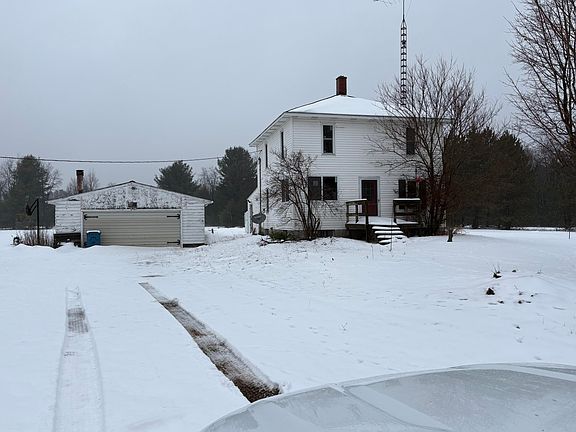 3rd image of 1328 W Sugar Grove Rd