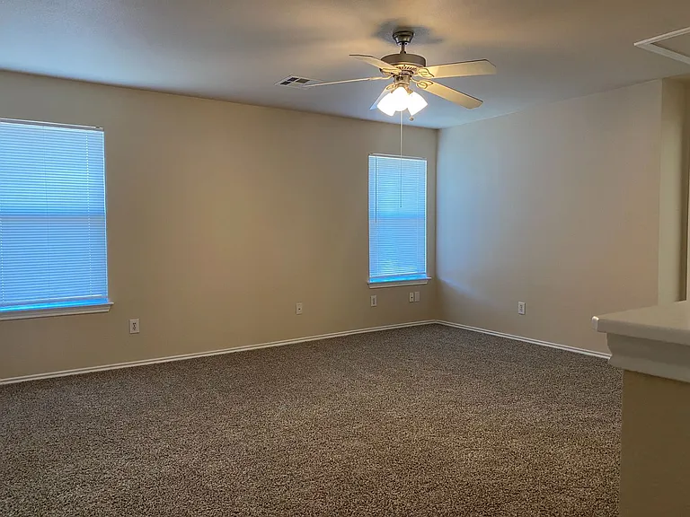 5123 Fountain Hl — Photo 11