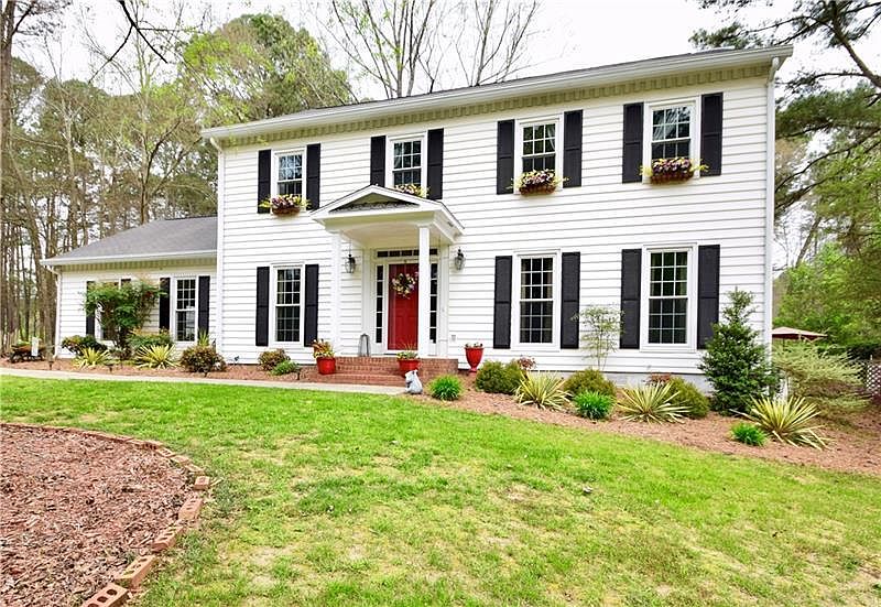 1st image of 1734 Willard Way