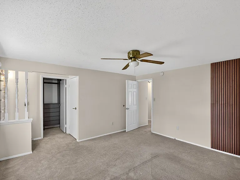 3388 Chelsea Dr — Photo 8