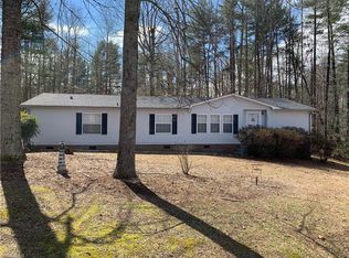 680 Holland Woods Dr, Wilkesboro, NC 28697