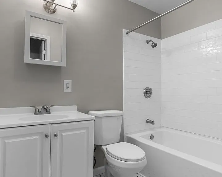 2403 Menard St #1 — Photo 20