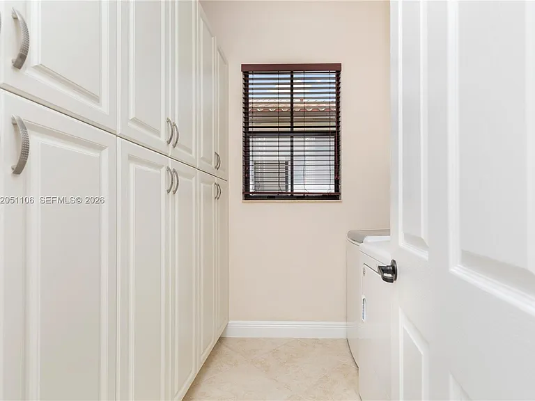 8420 NW 33rd St — Photo 10