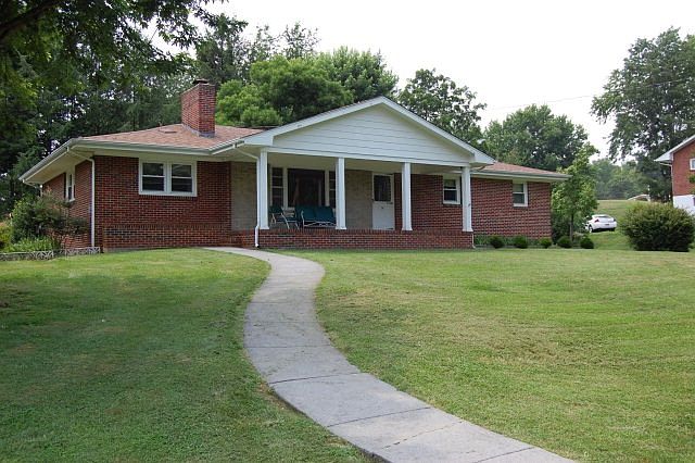 1st image of 319 Morningside Dr NE