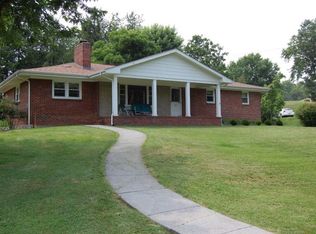 319 Morningside Dr NE, Abingdon, VA 24210