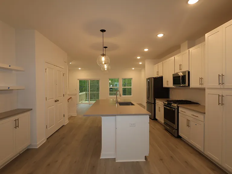43 Basswood St — Photo 12