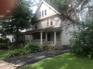 2176 Bellfield Ave, Cleveland Heights, OH 44106