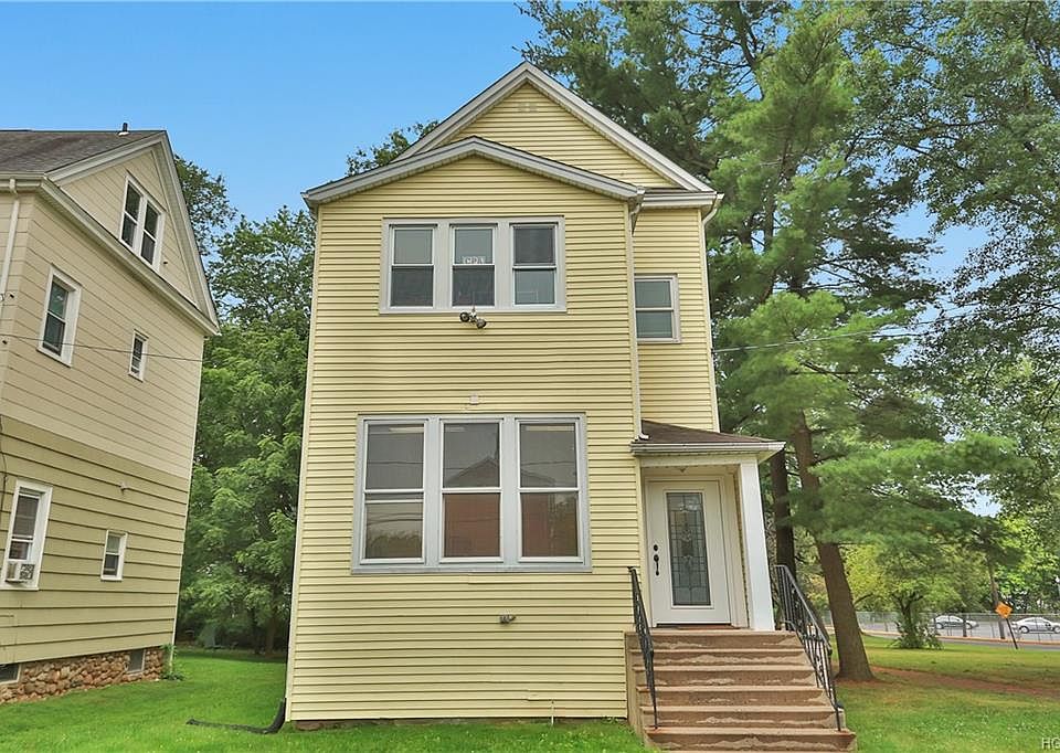 1st image of 50 Franklin Ave