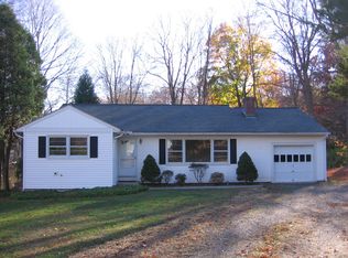 130 Parade Hill Rd, New Canaan, CT 06840