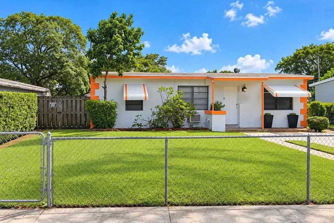 NW 11th Ct, Fort Lauderdale — Photo 1