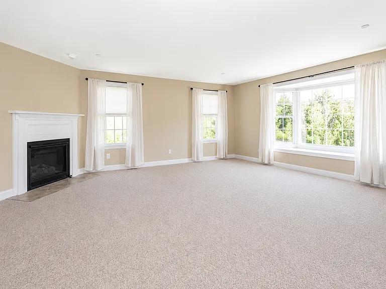 19 Clearview Cir #B — Photo 4