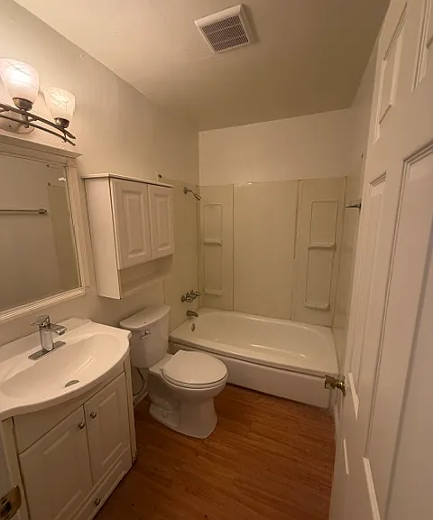 126 E Jamestown St — Photo 9