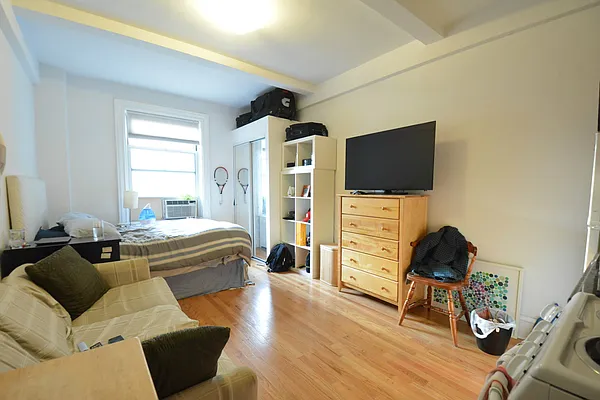 Rented by Keller Williams NYC | media 3