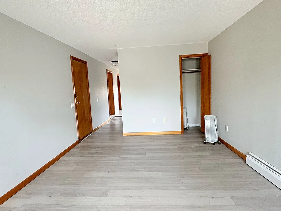 17 Brown St #2L