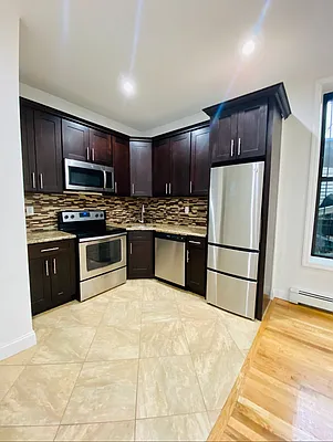 Rented by Hagstrom Management Inc | media 26