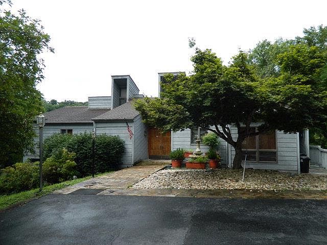 1st image of 249 Kati St