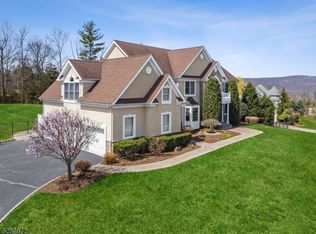 14 Gunthers Vw, Towaco, NJ 07082