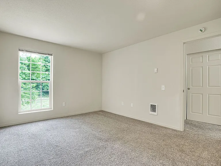 PARKGROVE APARTMENTS — Photo 20