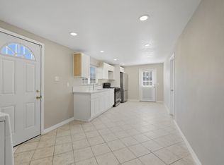 1142 E Lancaster Blvd #1/2, Lancaster, CA 93535