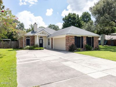 204 E Weeks Dr, Youngsville, LA, 70592