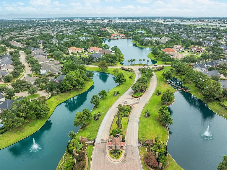 5706 Cielio Bay Ct — Photo 49