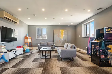 Rented by Bond New York