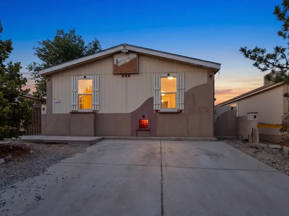 120 Westcourt Pl NW, Albuquerque, NM 87105