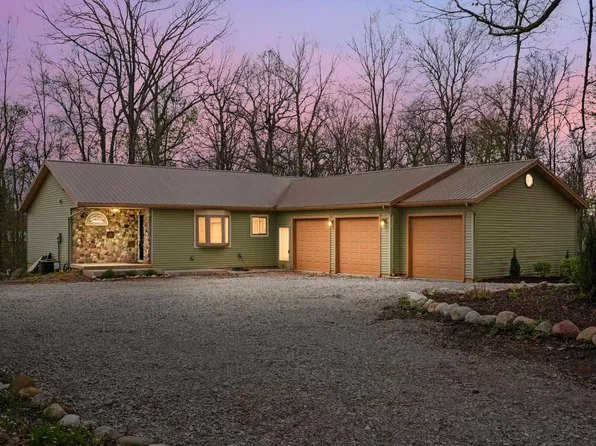 1080 N Shore Dr, Rome City, IN 46784