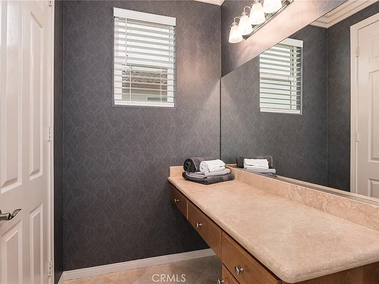 1688 Crest View Pl — Photo 28