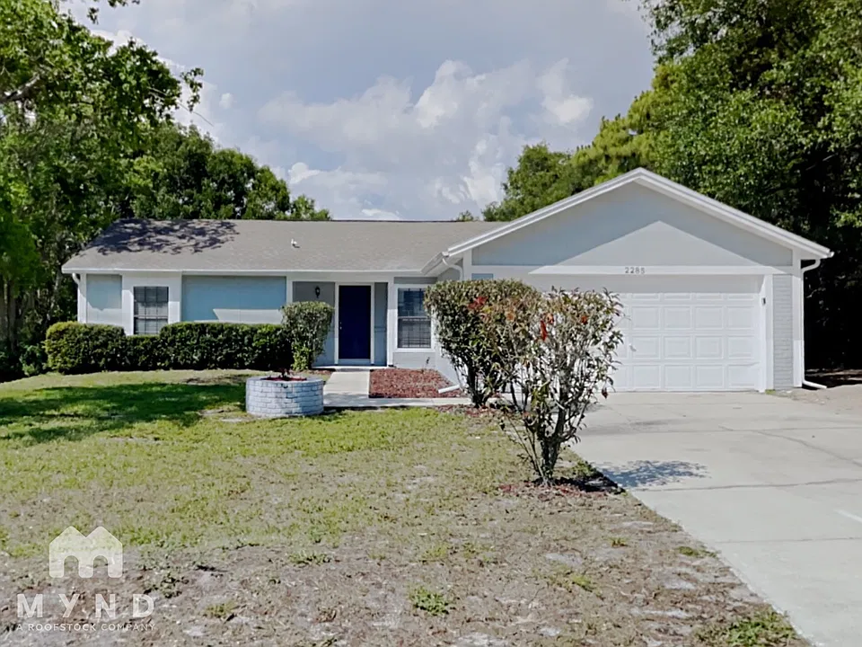 2285 Rio Cir