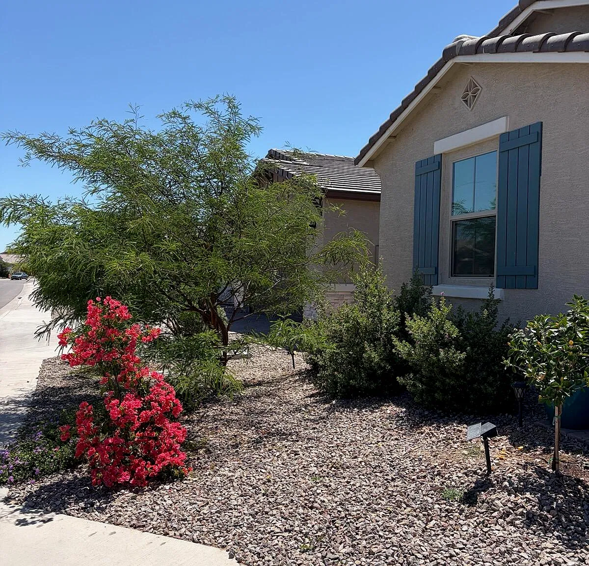 3 bed, 2.5 bath, 2078 sqft, $1,995 — Photo 4