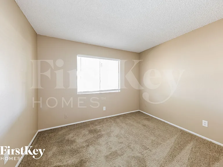 7418 W Cameron Dr — Photo 11