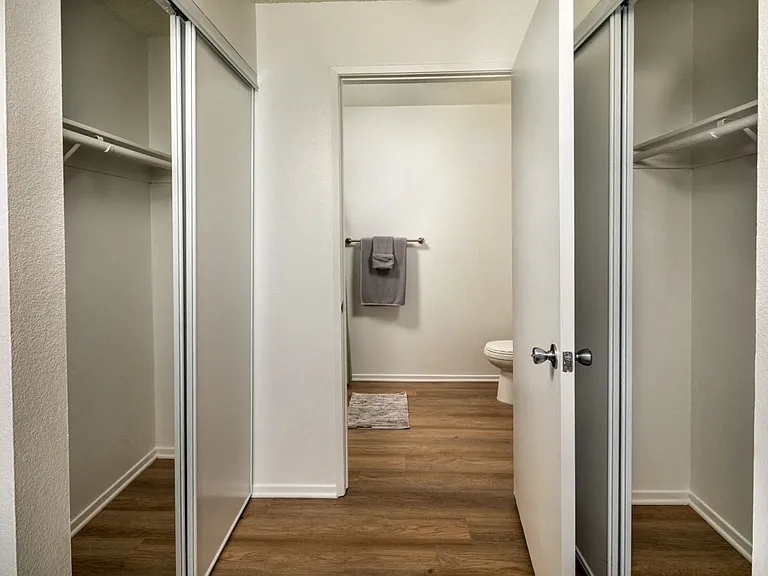 Sienna Residences — Photo 16