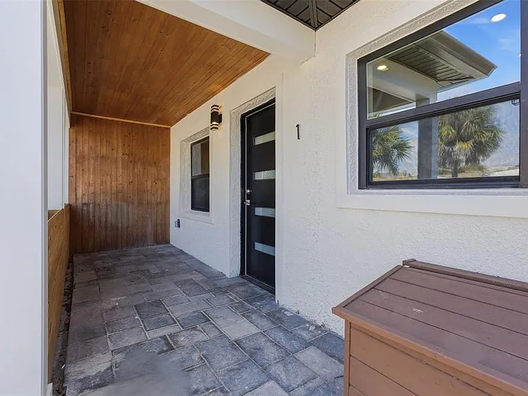 113 145th Ave E #1 — Photo 5
