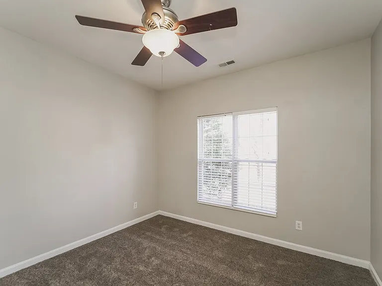 4031 Huntmeadow Dr — Photo 12