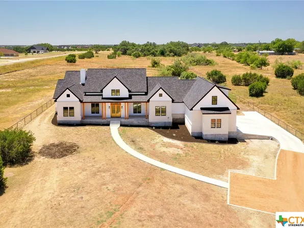 124 Lantana Bud Trl, Liberty Hill, TX 78642