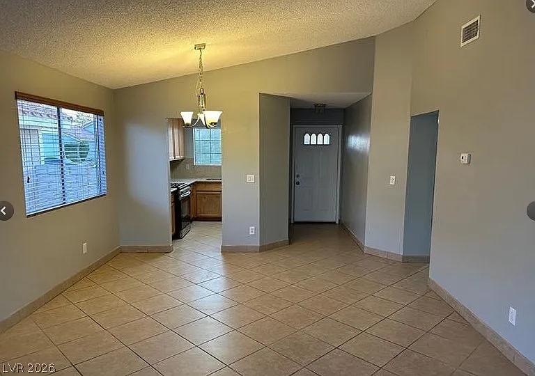 7652 Kalmalii Ave — Photo 3