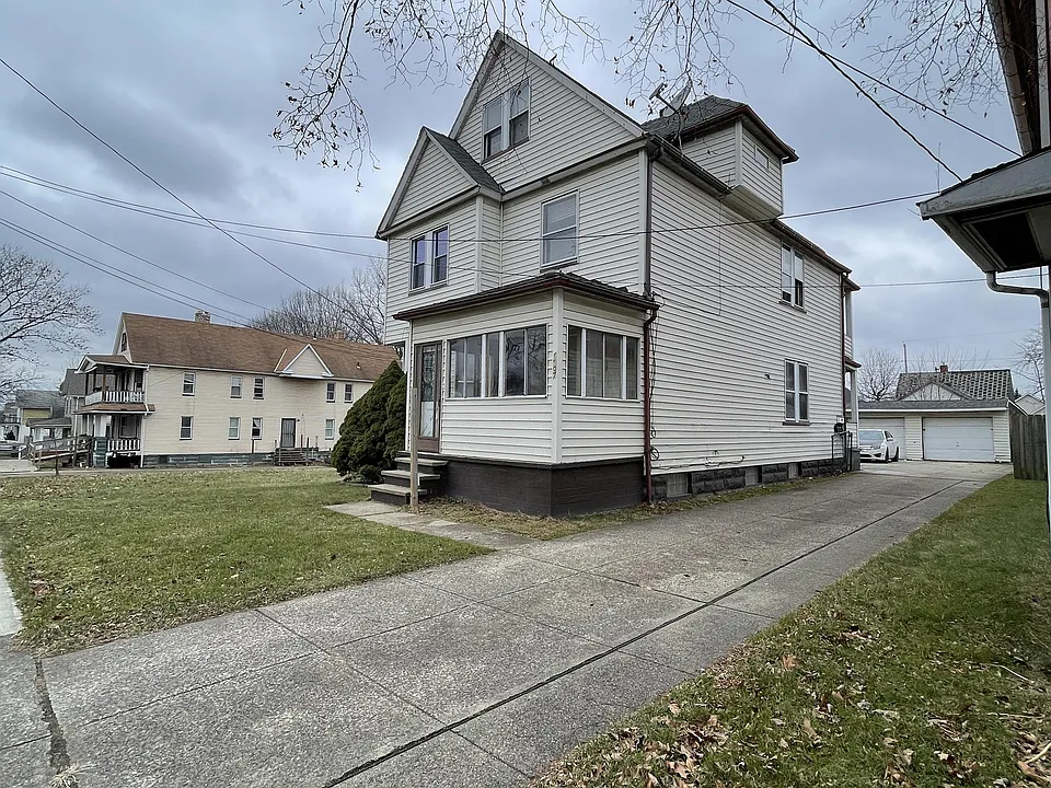 6907 Hosmer Ave #2