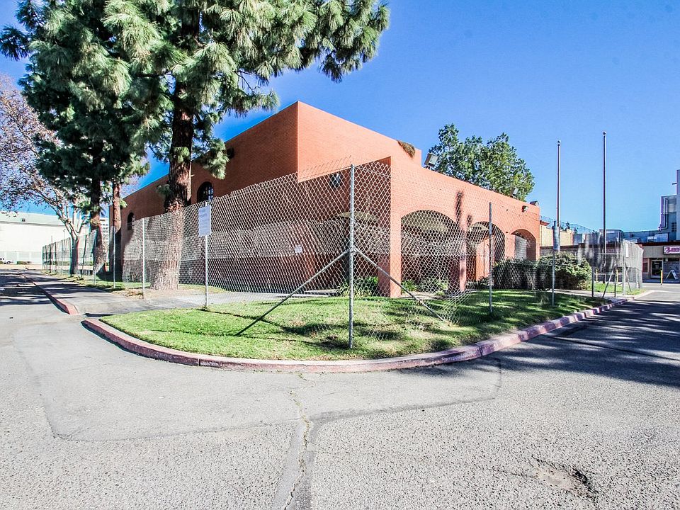 1st image of 505 W 2nd St