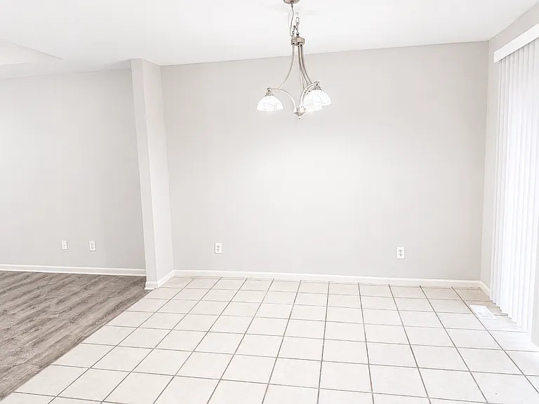 208 Jackal Dr — Photo 7