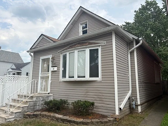13451 S Burley Ave photo 1