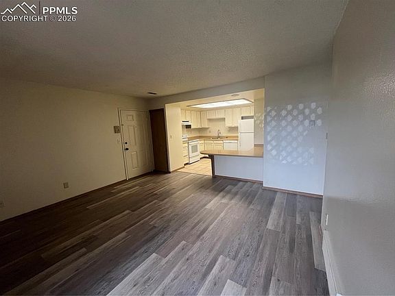 4th image of 1206 Firefly Cir