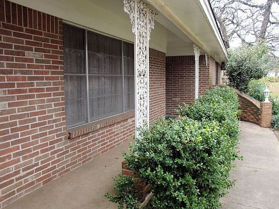 4th image of 3504 Oak Haven Dr