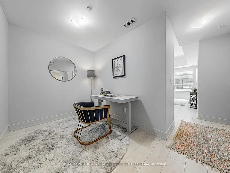 2485 Taunton Rd #447 — Photo 9
